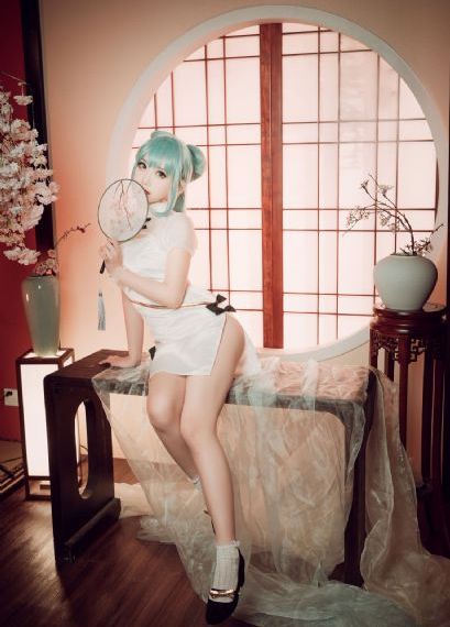 美女别撩哥只想挣钱