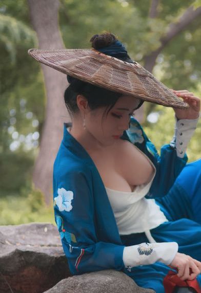 红鬼仔粤语
