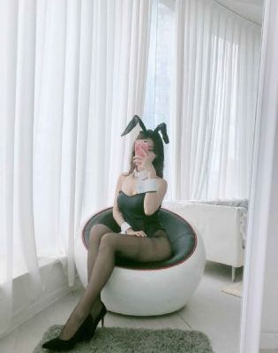 闪婚豪门总裁夫人马甲掉光了